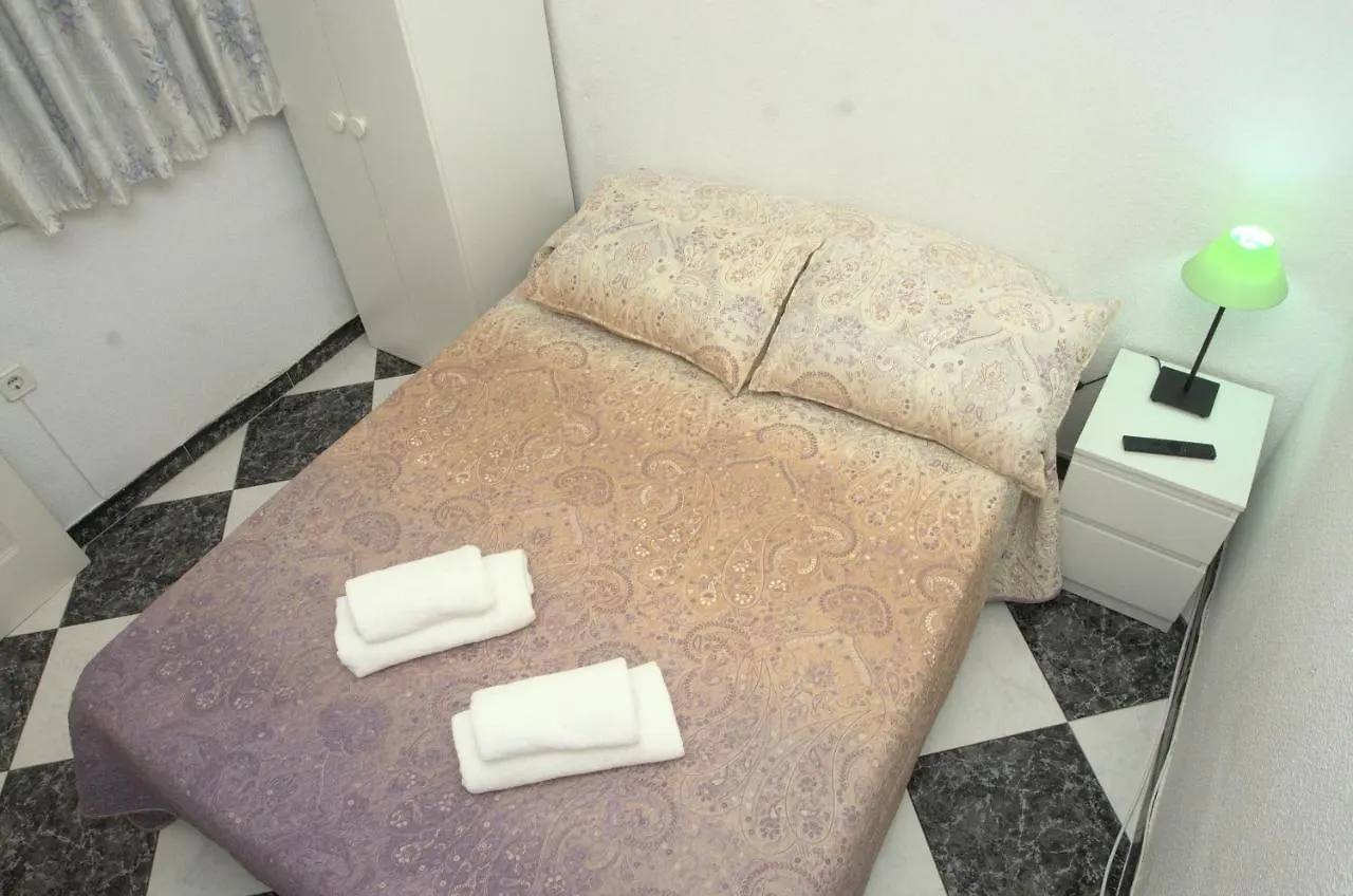 Habitacion En El Corazon Del Centro De Malaga 0*,